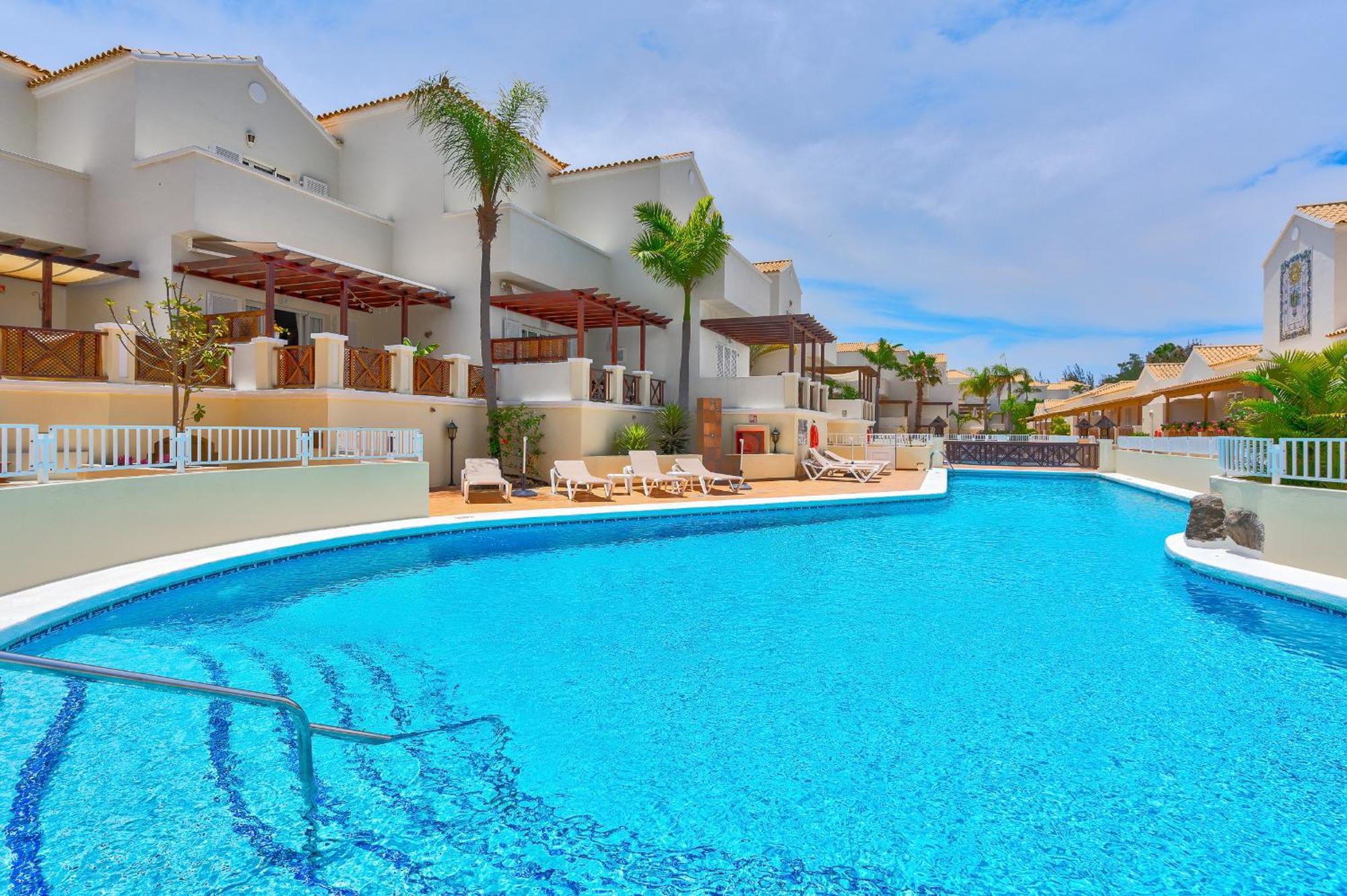 Chalet Golf Playa De Las Americas 2 أرونا المظهر الخارجي الصورة
