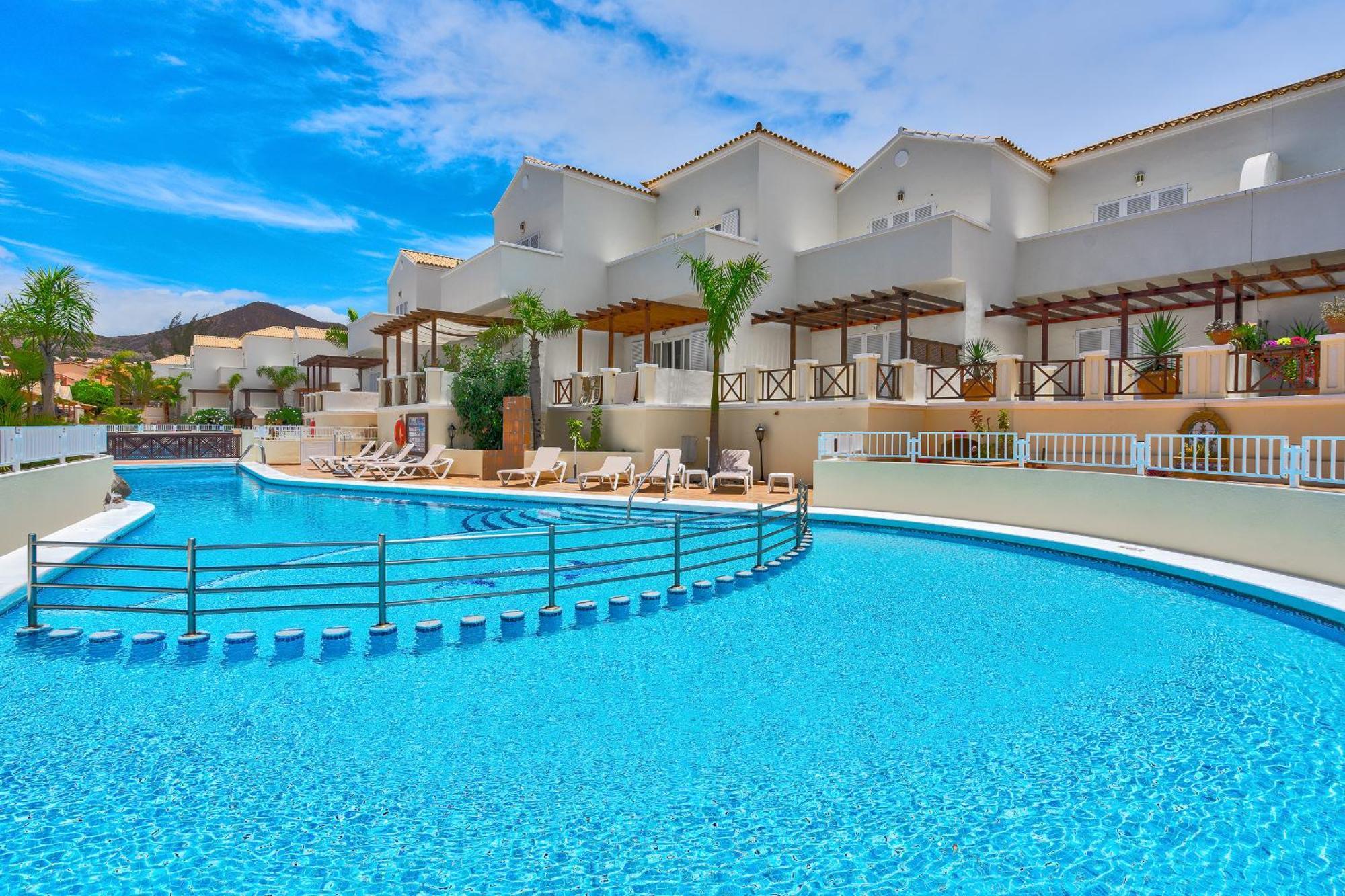 Chalet Golf Playa De Las Americas 2 أرونا المظهر الخارجي الصورة